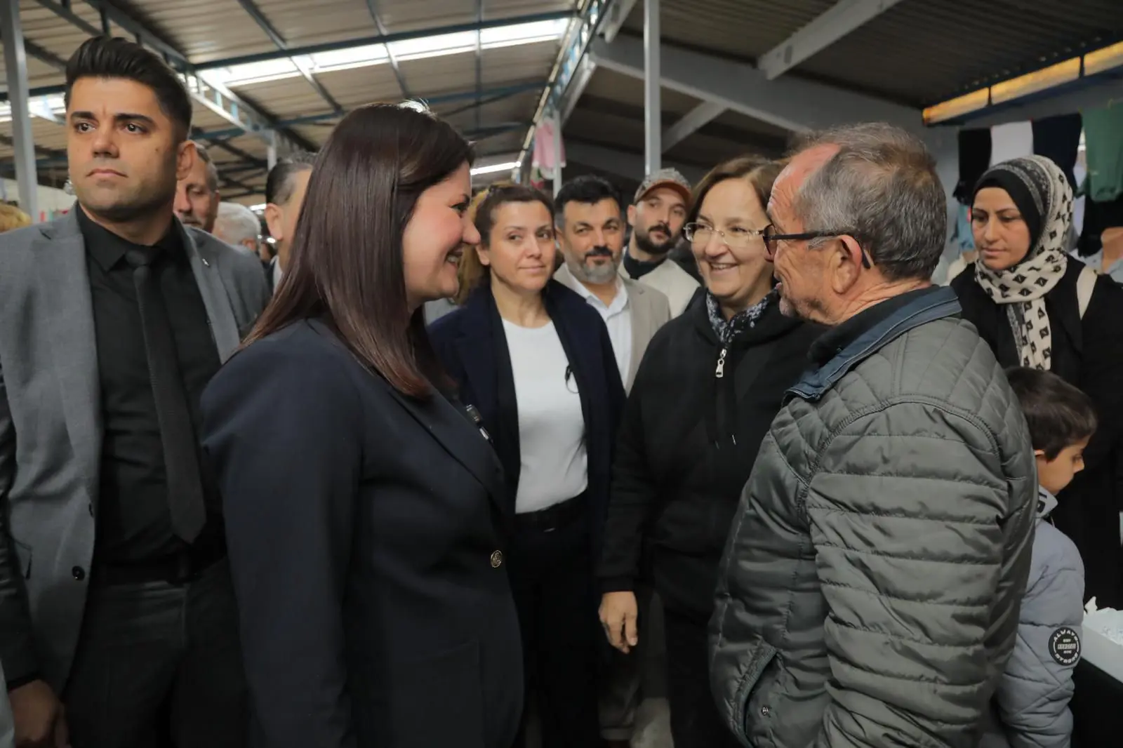 BALKAN PAZARI YENİ YÜZÜYLE HİZMETE BAŞLADI galeri görseli